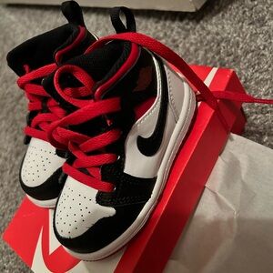 6c Jordan 1 mid-top